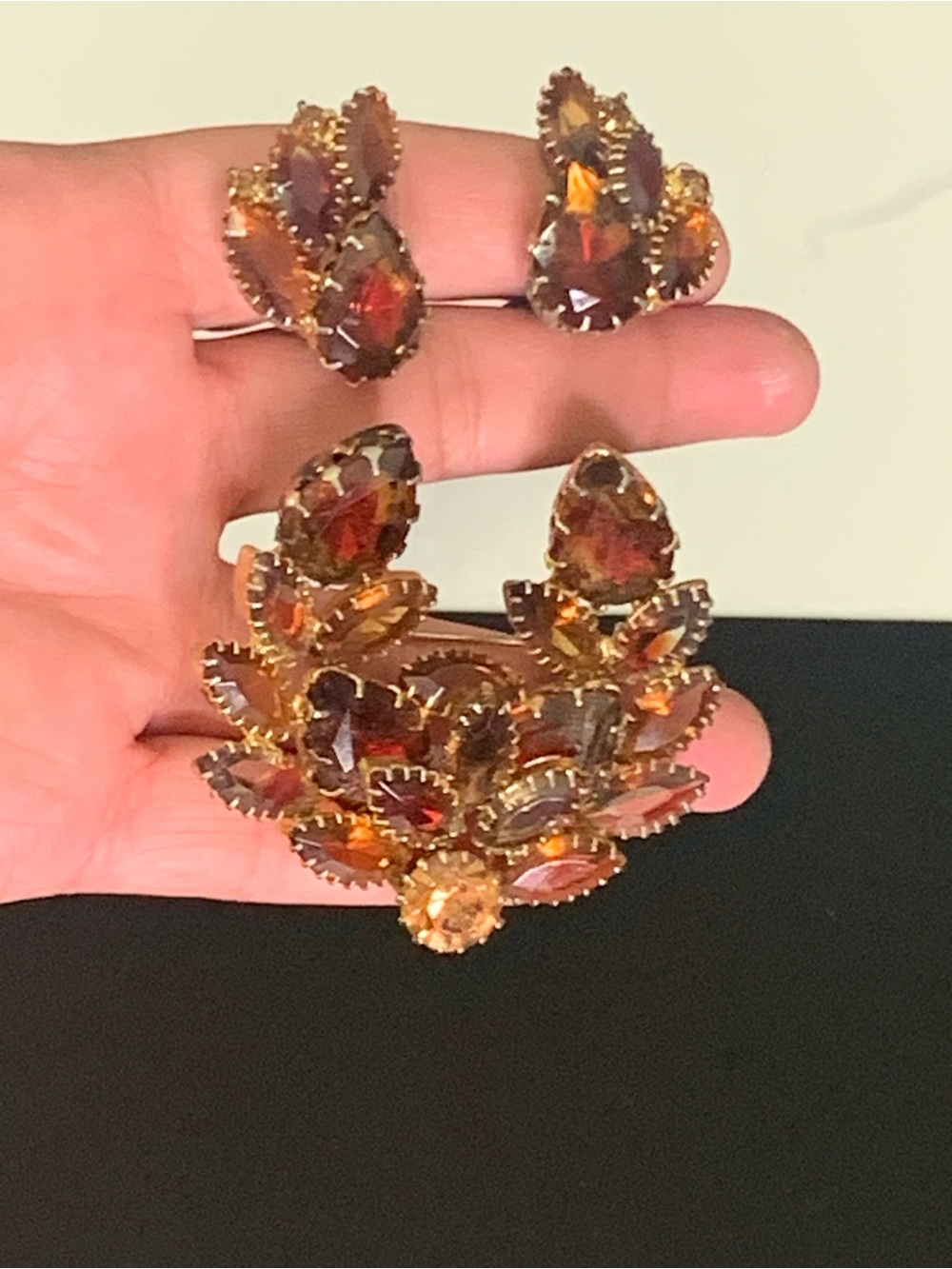 Verified Vintage JULIANA (DeLizza & Elster) Topaz Amber Rhinestone Brooch & Earr - Picture 8 of 15